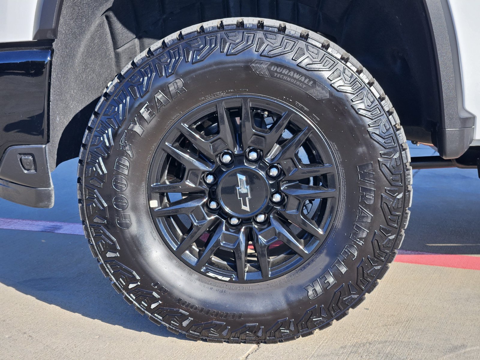 Certified 2026 Chevrolet Silverado 2500 ZR2 AWD/4WD image 12
