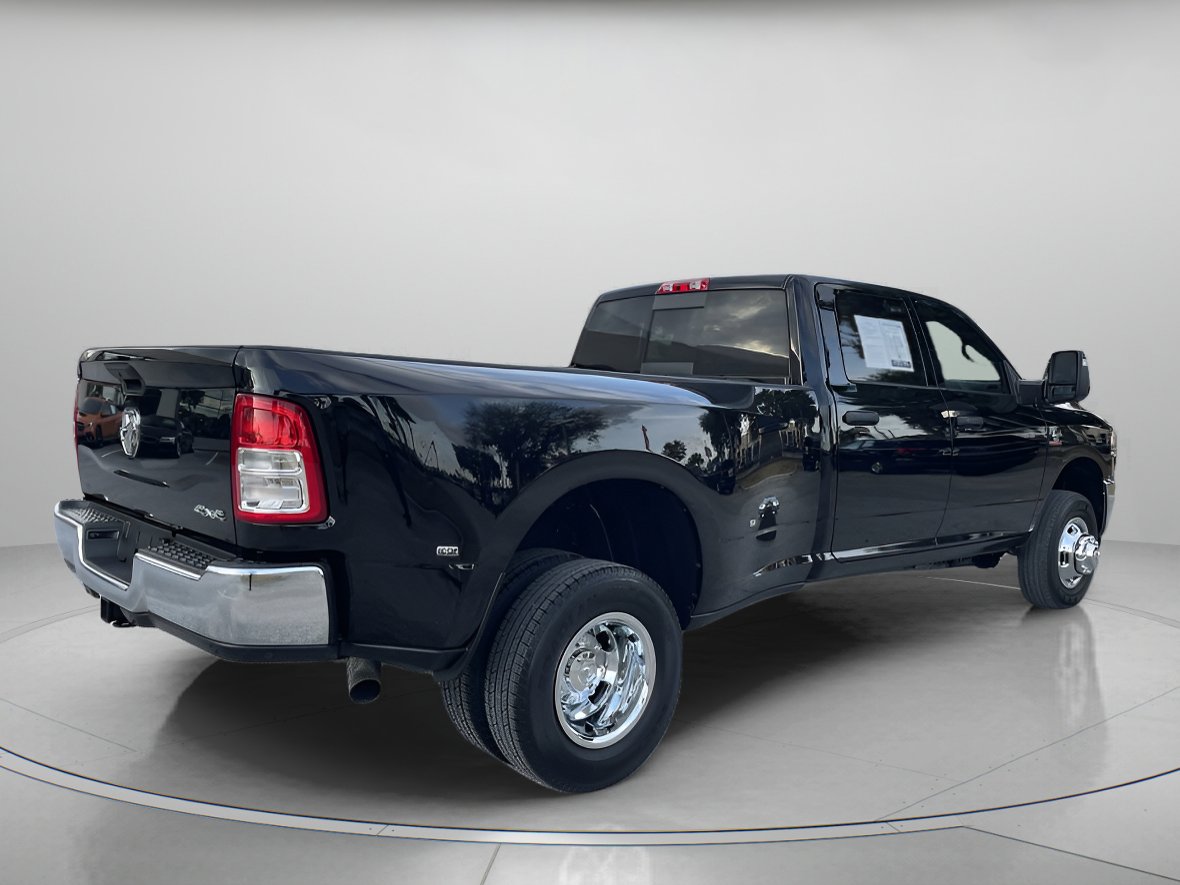 Used 2024 RAM 3500 Tradesman w/ Chrome Appearance Group image 3