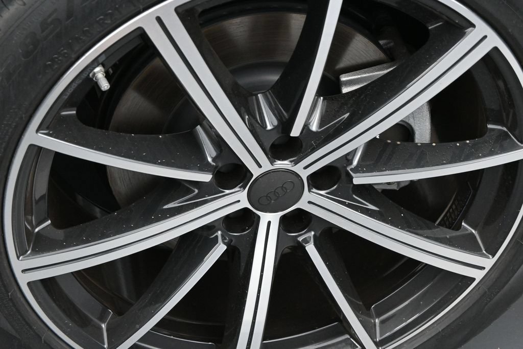 New 2026 Audi Q7 2.0T Premium Plus AWD/4WD image 20