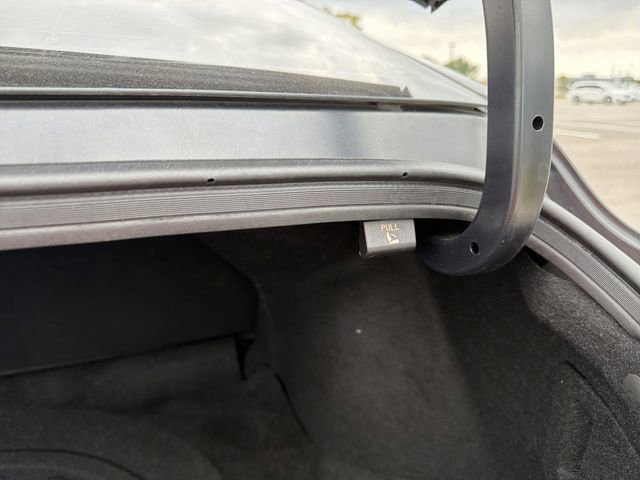 Used 2021 Hyundai Elantra SE FWD image 19