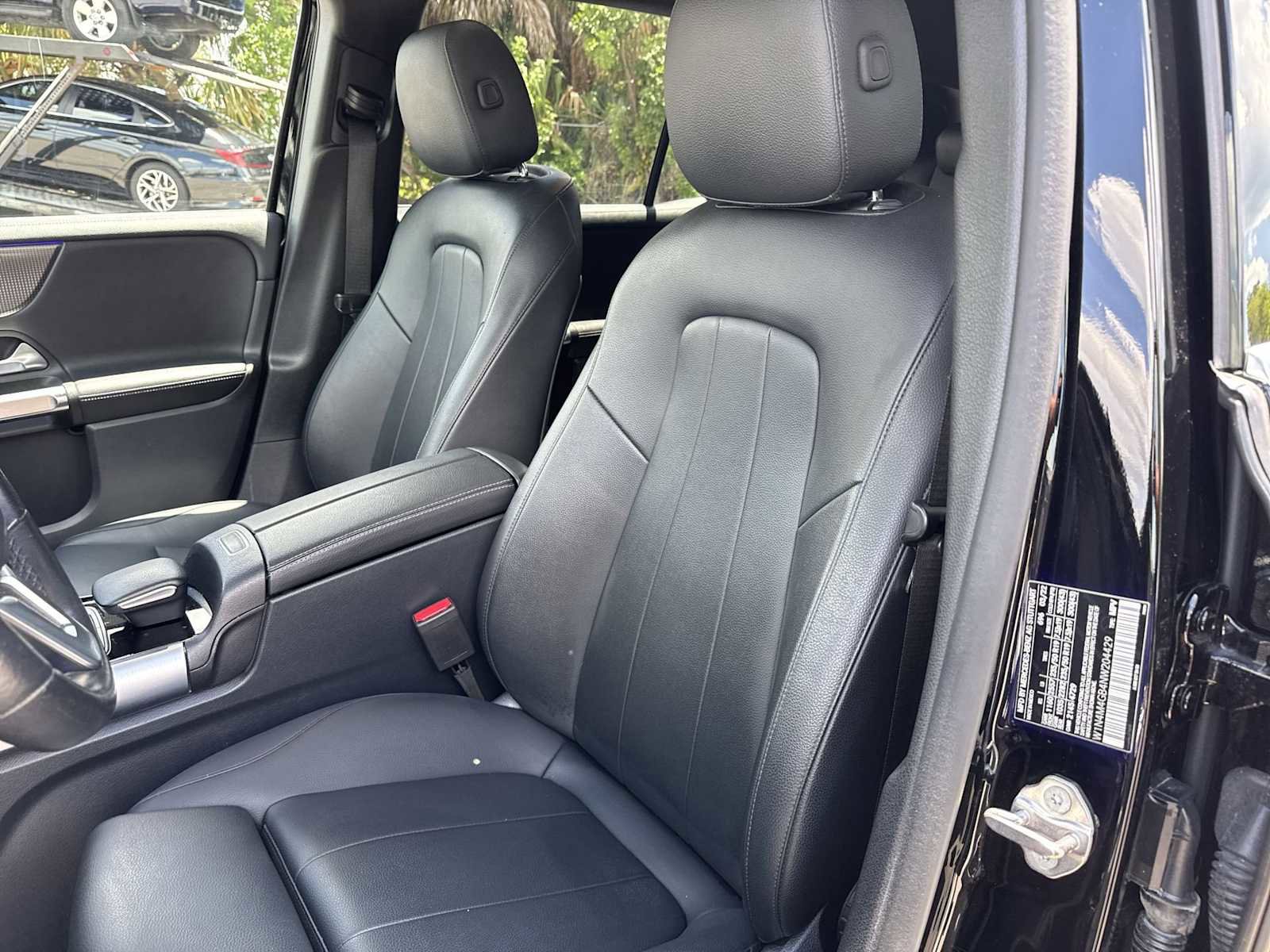 Used 2022 Mercedes-Benz GLB 250 image 16