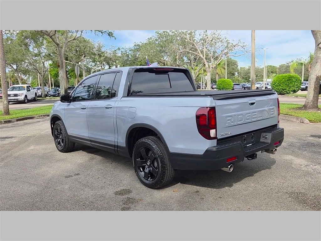 Used 2025 Honda Ridgeline Black Edition image 46