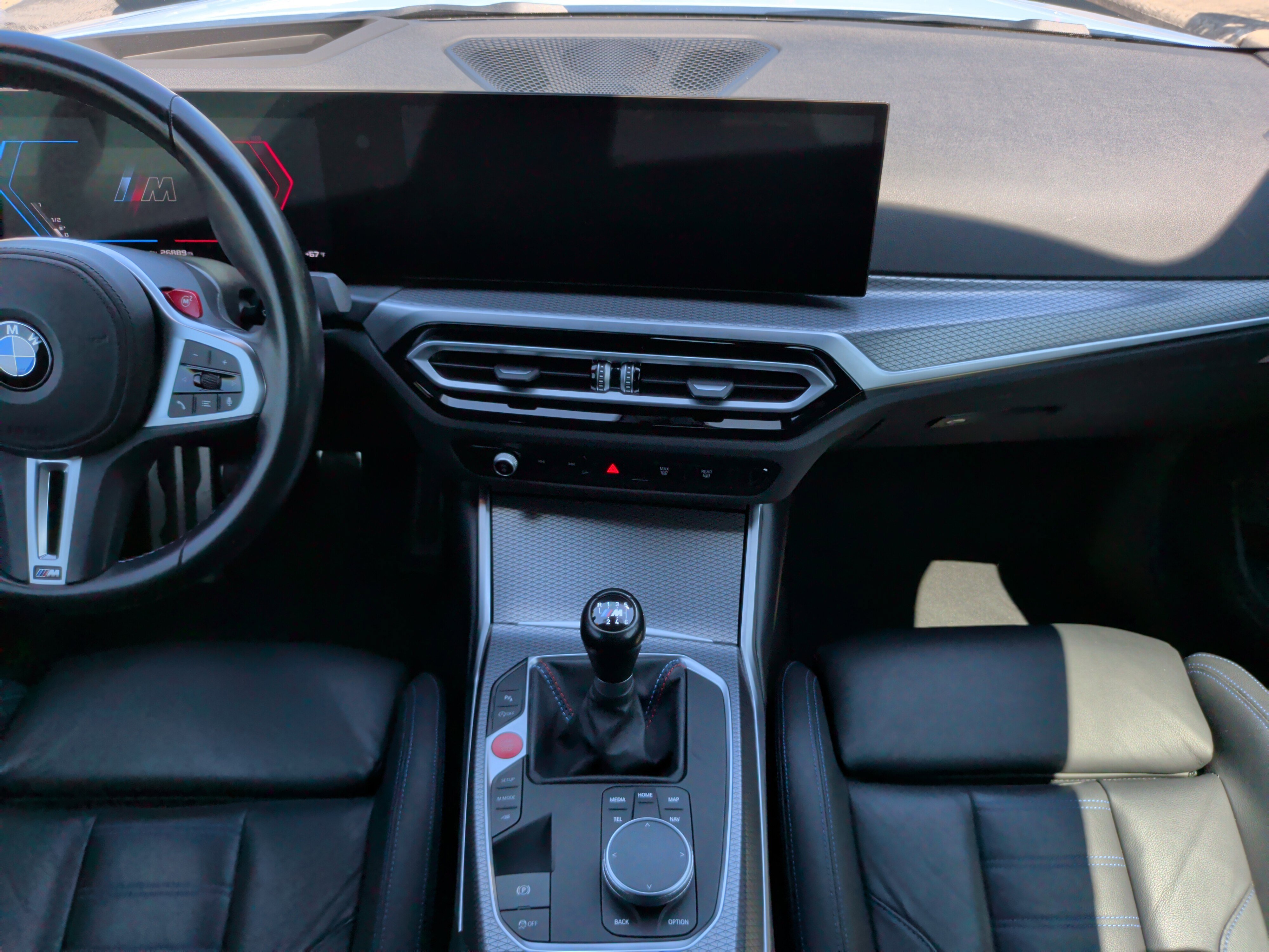 Used 2023 BMW M2 w/ Lighting Package RWD image 32