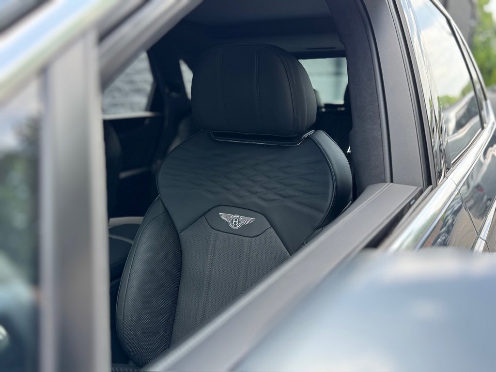 New 2025 Bentley Bentayga image 5
