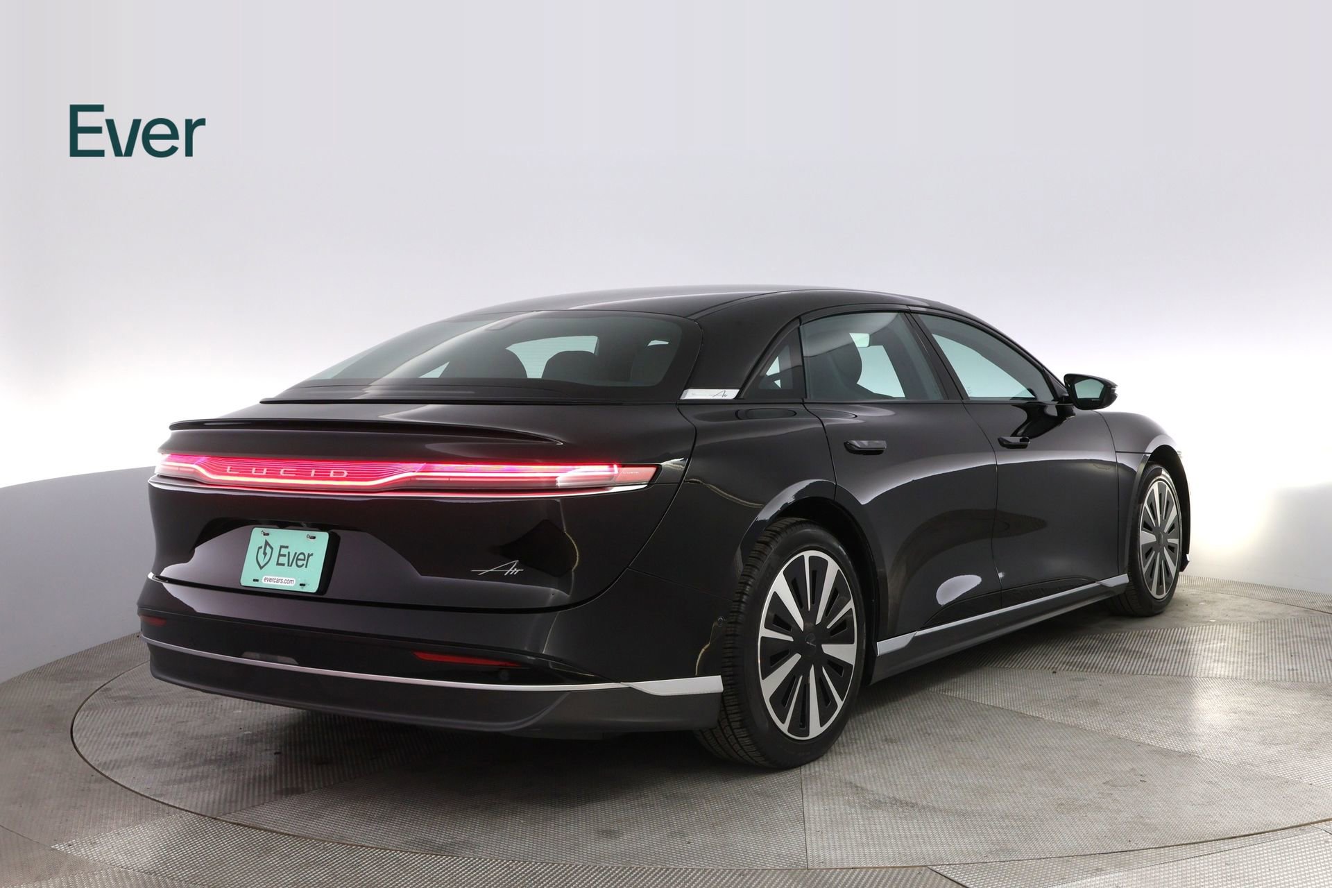 Used 2023 Lucid Air Pure image 3