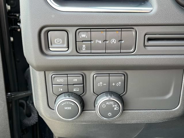 Used 2023 Chevrolet Tahoe LT AWD/4WD image 35