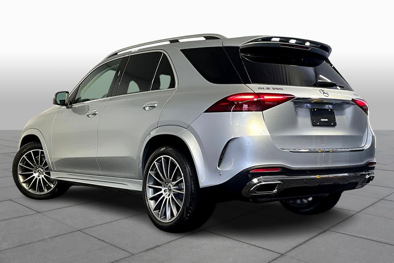 New 2026 Mercedes-Benz GLE 350 4MATIC image 3