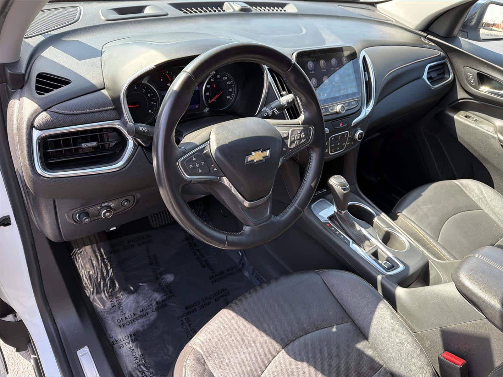 Used 2021 Chevrolet Equinox Premier FWD image 2