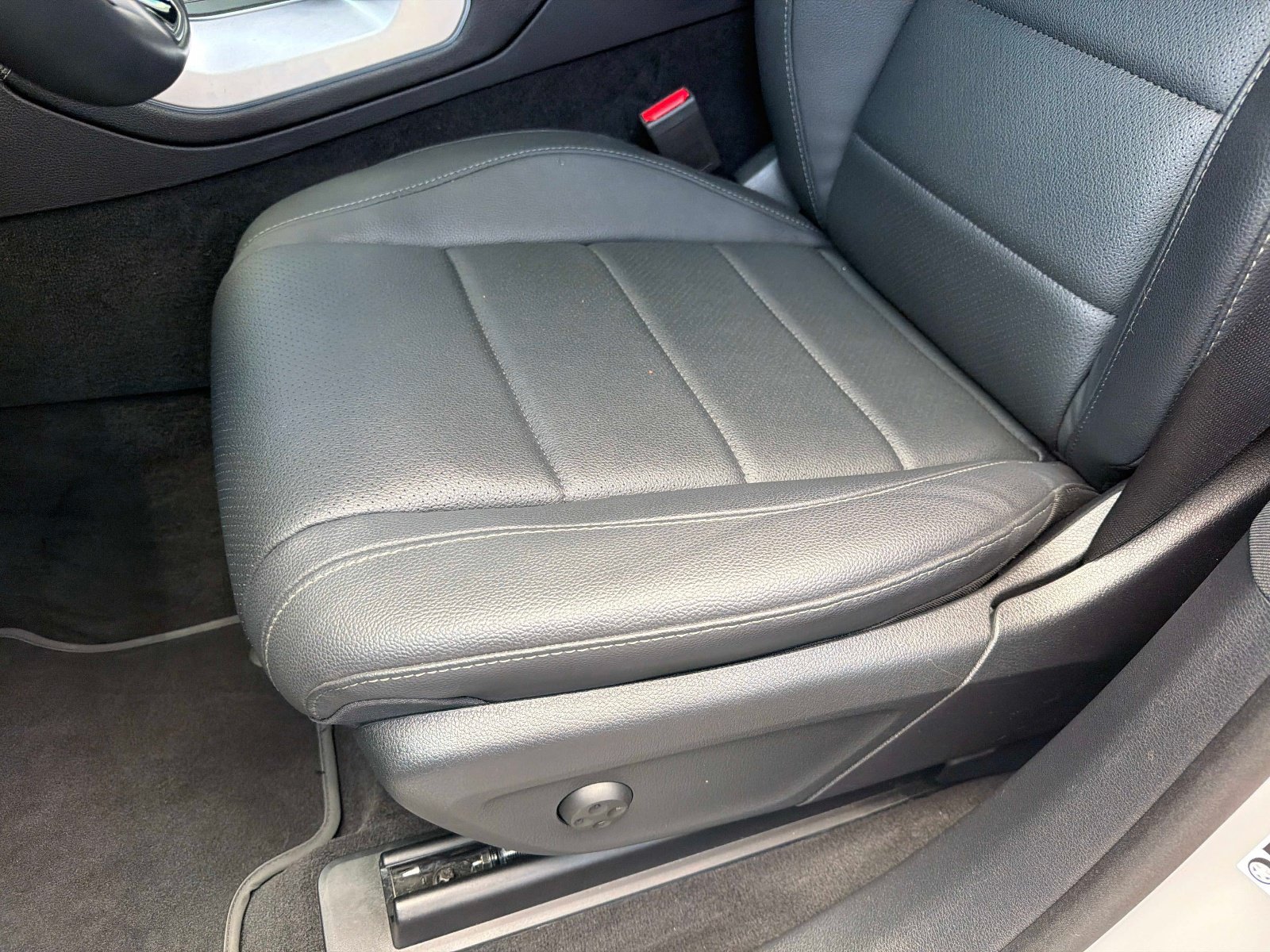 Certified 2024 Mercedes-Benz GLE 450e 4MATIC image 19