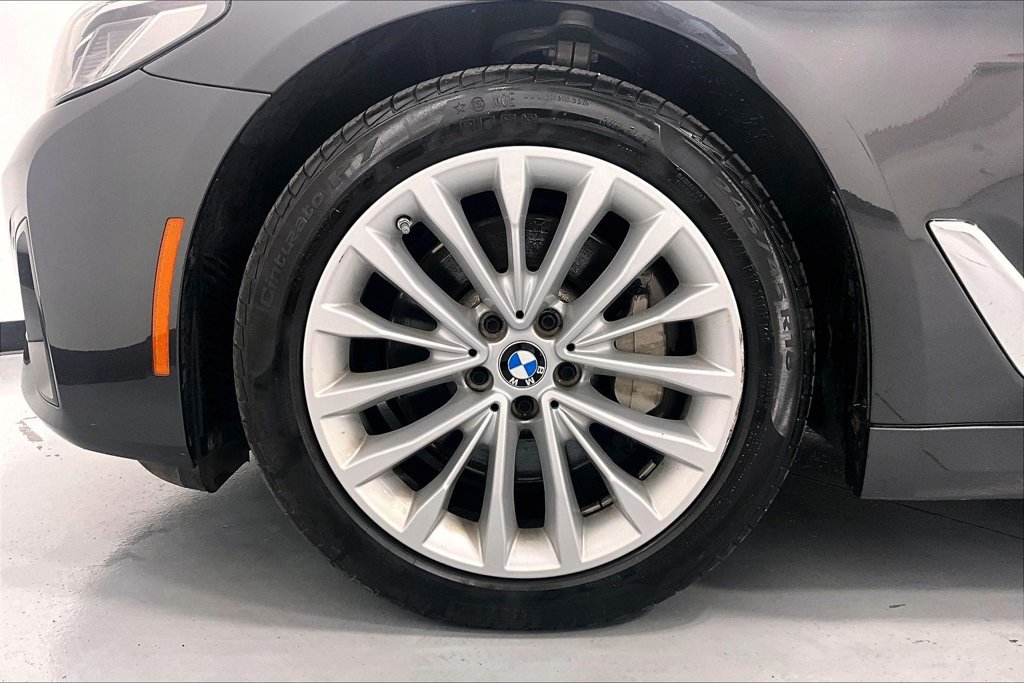 Used 2023 BMW 530i xDrive AWD/4WD image 8