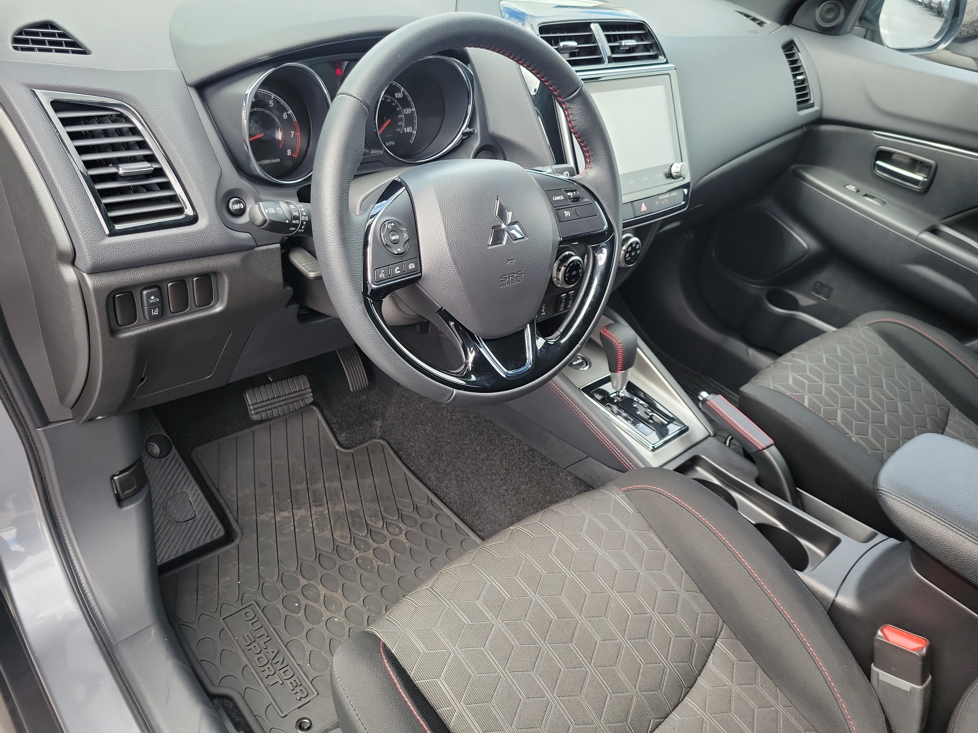 Used 2026 Mitsubishi Outlander Sport AWD image 13