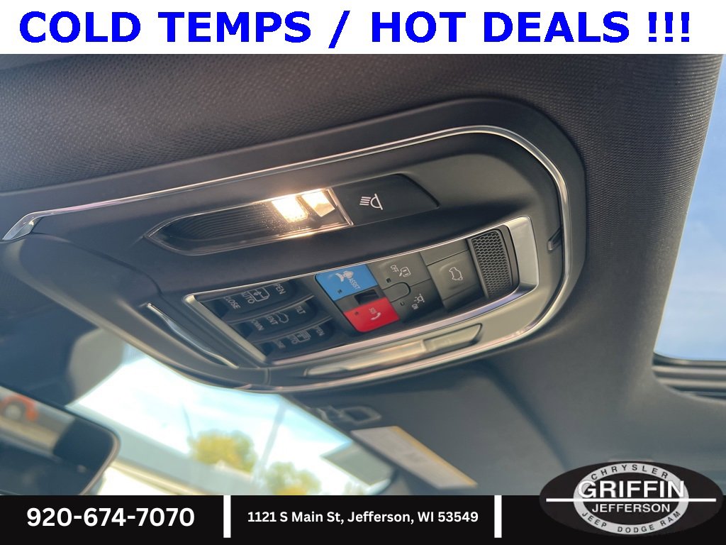 New 2025 Jeep Grand Cherokee Limited w/ Black Appearance Package image 26