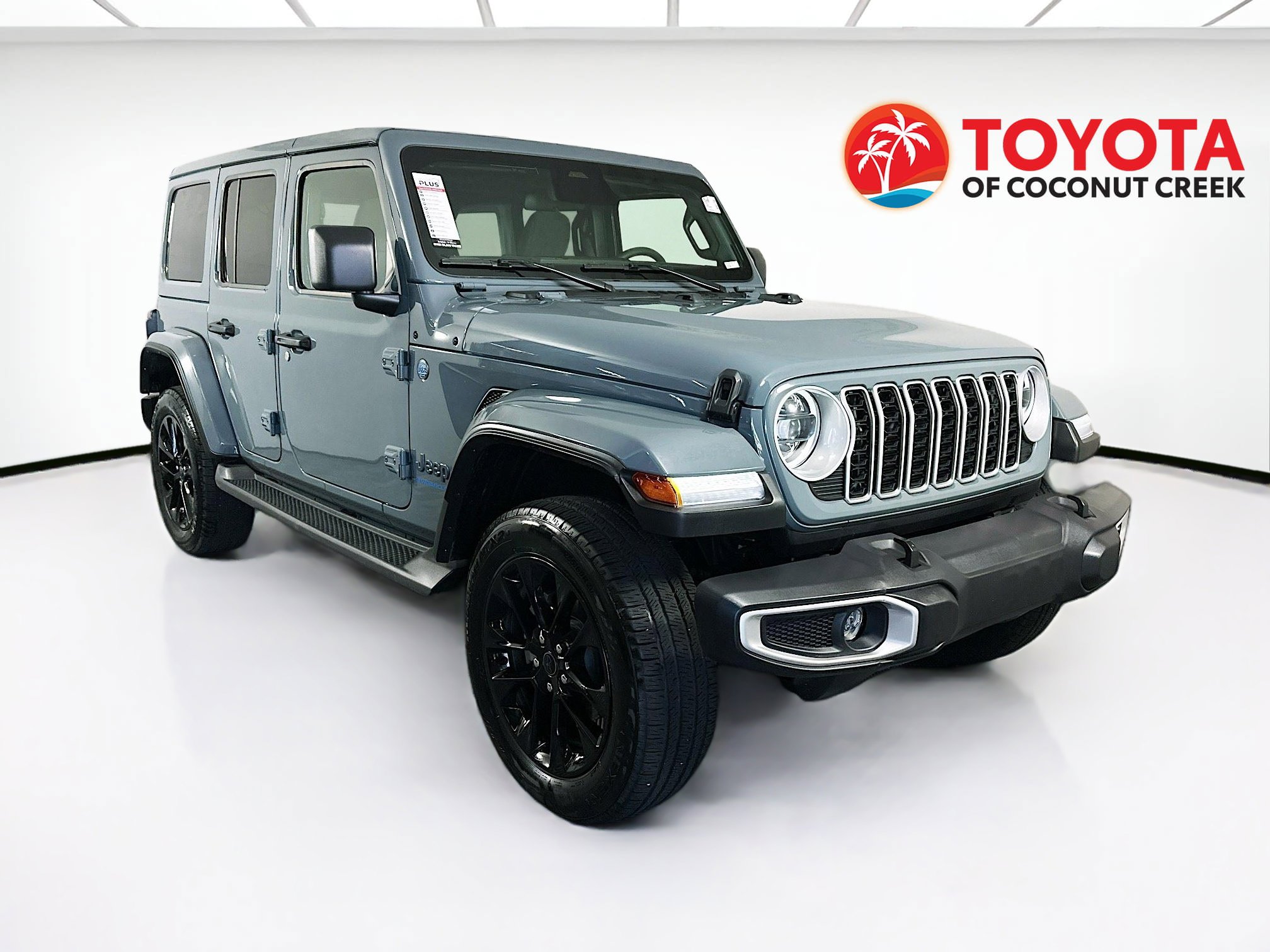 Used 2025 Jeep Wrangler Sahara image 1