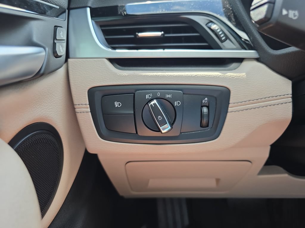 Used 2021 BMW X2 sDrive28i w/ Convenience Package FWD image 19
