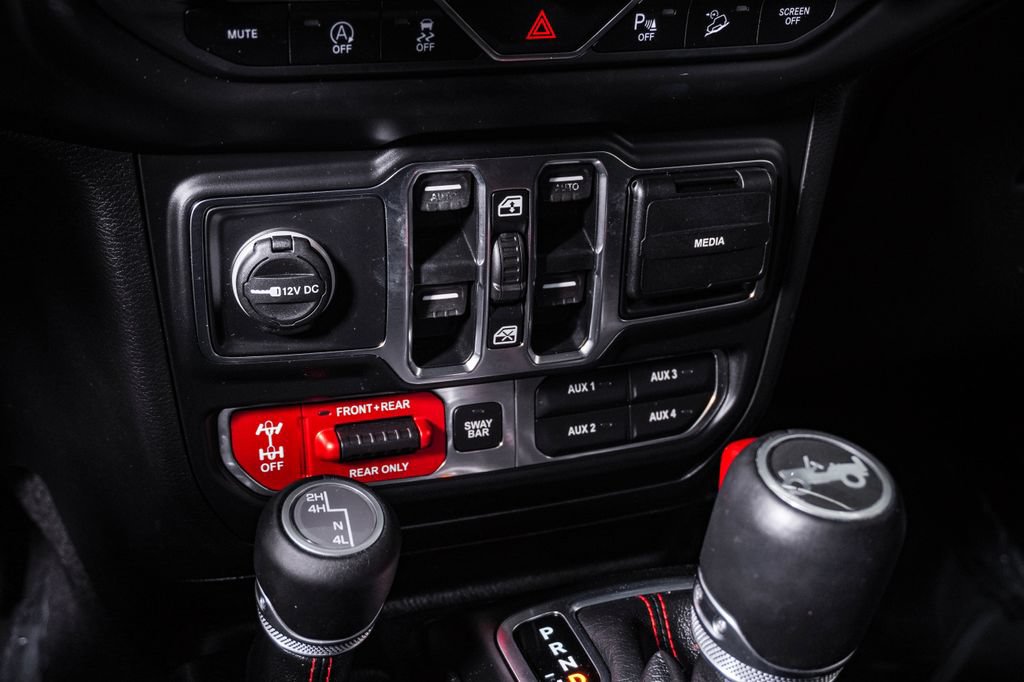 Used 2018 Jeep Wrangler Unlimited Rubicon AWD/4WD image 25