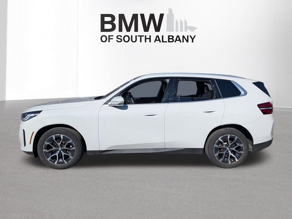 Used 2025 BMW X3 xDrive30 AWD/4WD image 3