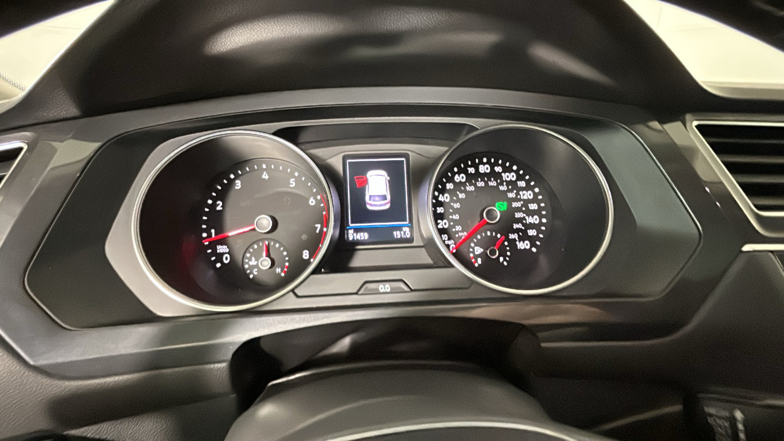 Used 2018 Volkswagen Tiguan SE w/ Panoramic Sunroof Package AWD/4WD image 22