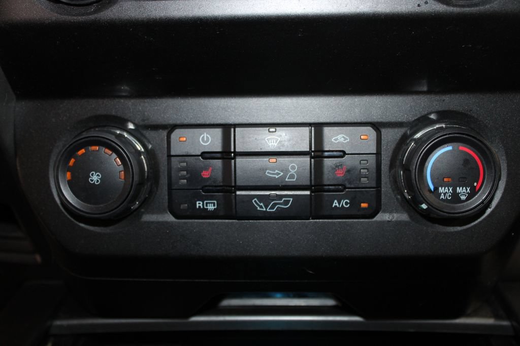 Used 2020 Ford F150 XLT w/ Equipment Group 302A Luxury RWD image 42