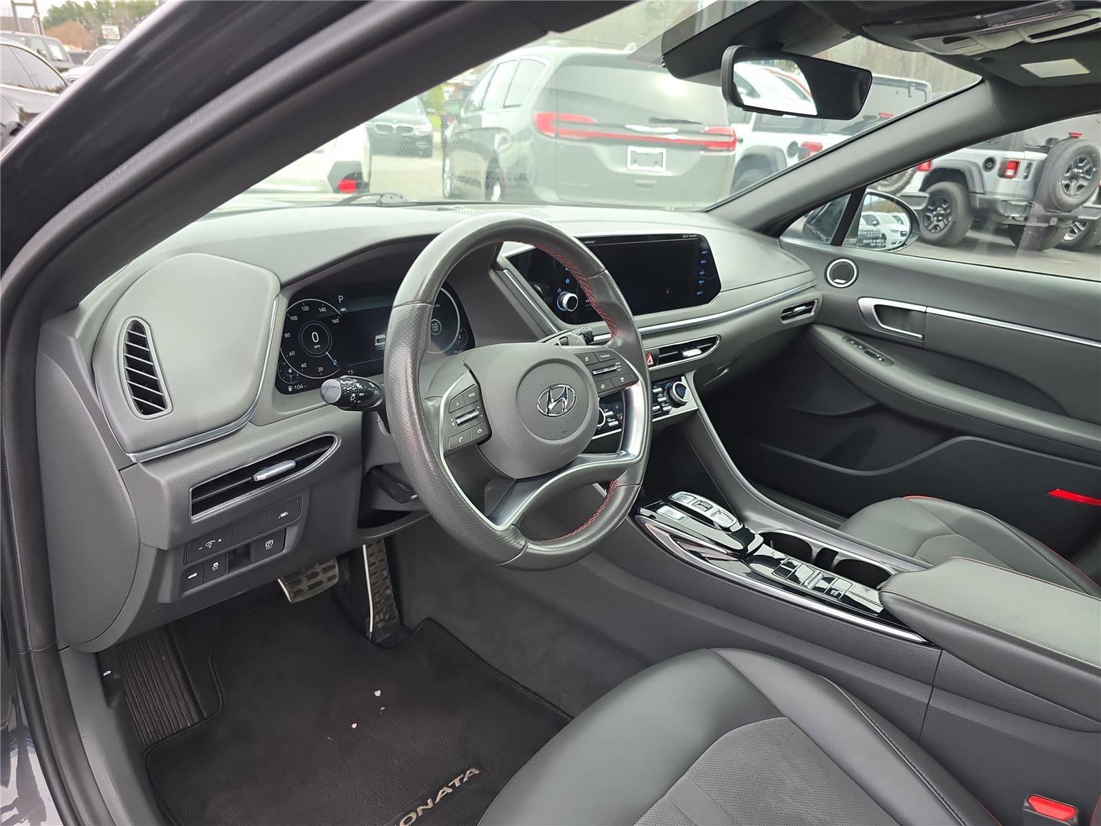 Used 2021 Hyundai Sonata SEL Plus w/ Tech Package image 22