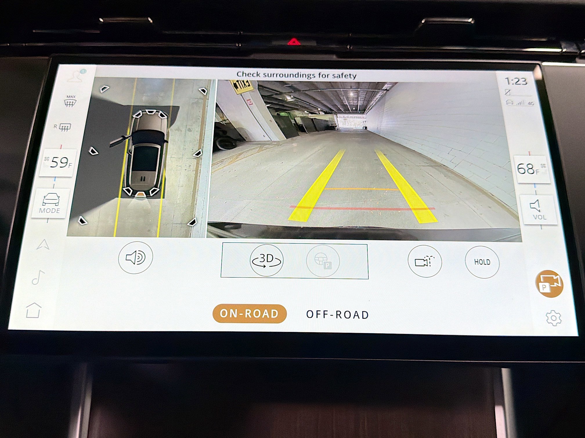 Used 2025 Land Rover Range Rover Long Wheelbase SE image 32