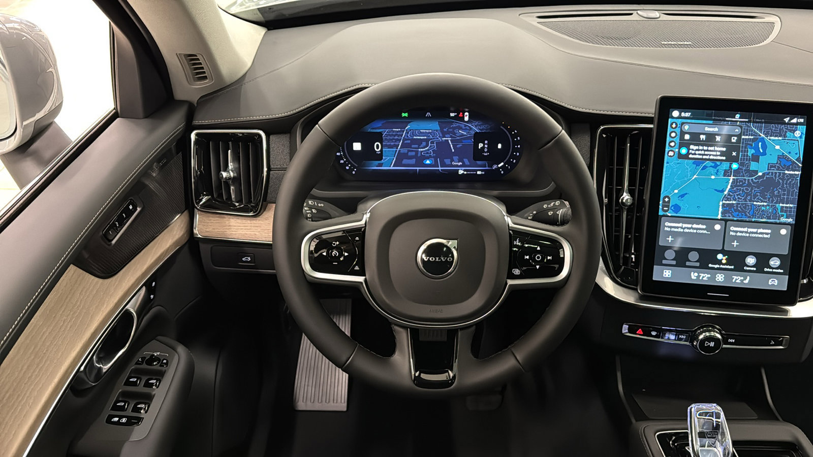 Used 2026 Volvo XC90 B6 Plus w/ Protection Package Premier image 12