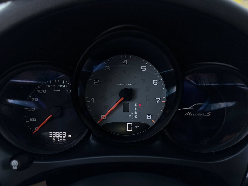 Used 2021 Porsche Macan S AWD/4WD image 24