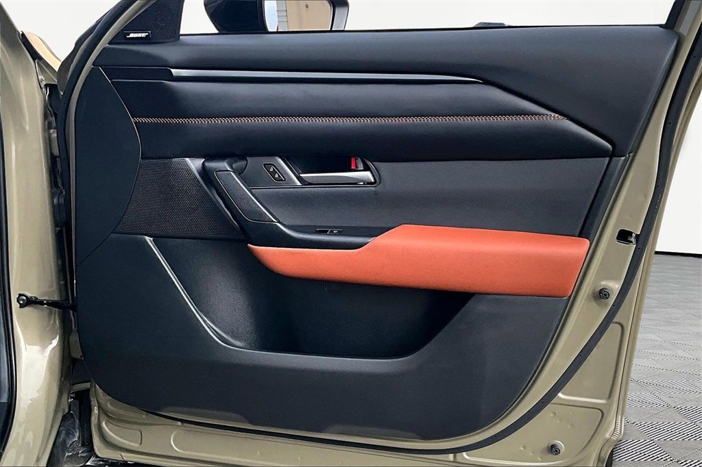 Used 2025 MAZDA CX-50 Meridian Edition image 24