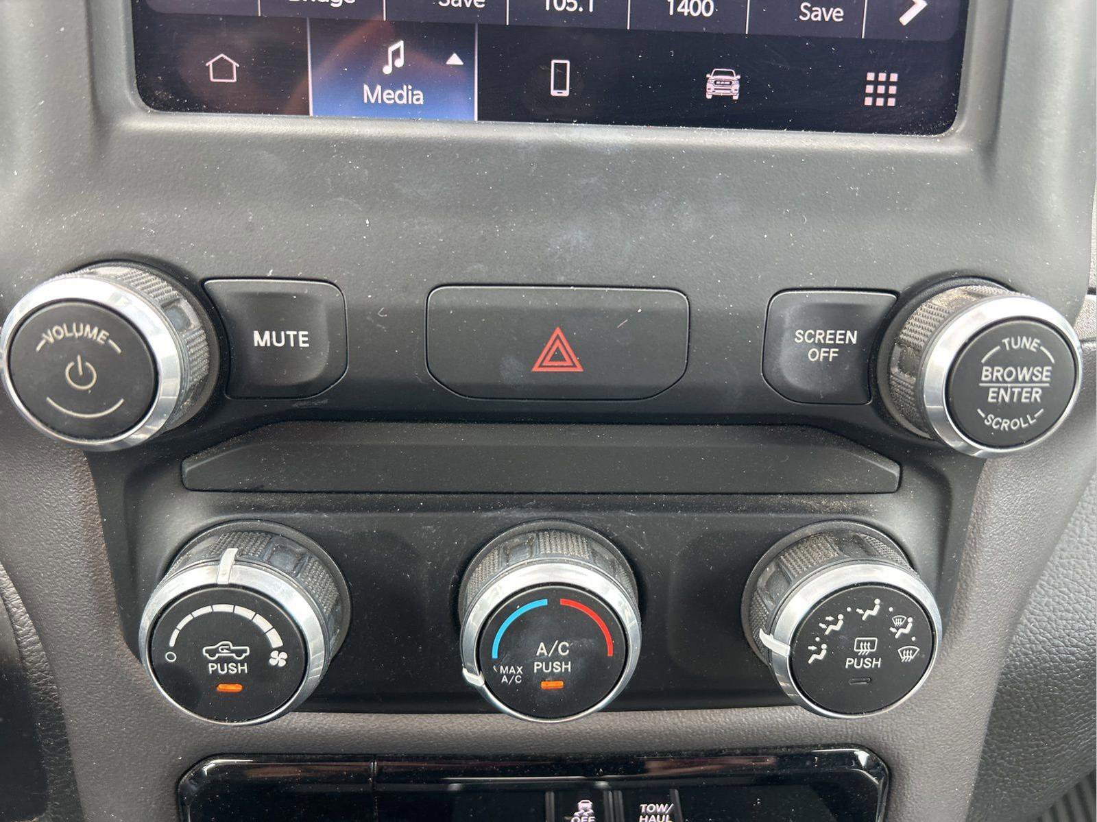 Used 2022 RAM 1500 Big Horn AWD/4WD image 30