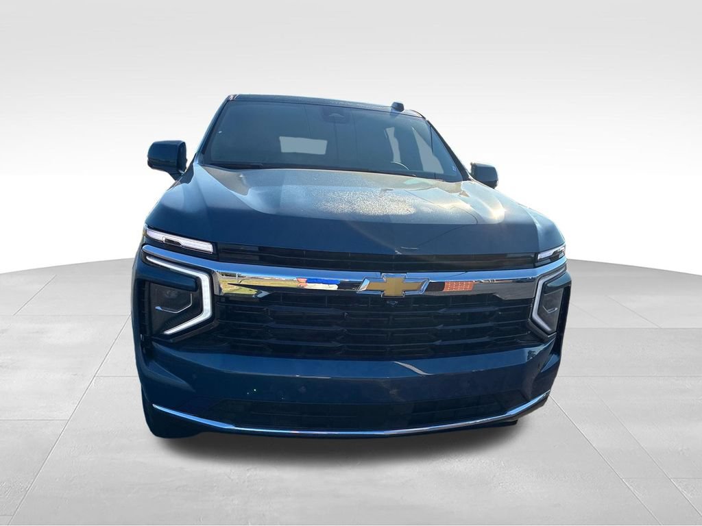 New 2026 Chevrolet Suburban LS w/ Max Trailering Package AWD/4WD image 8