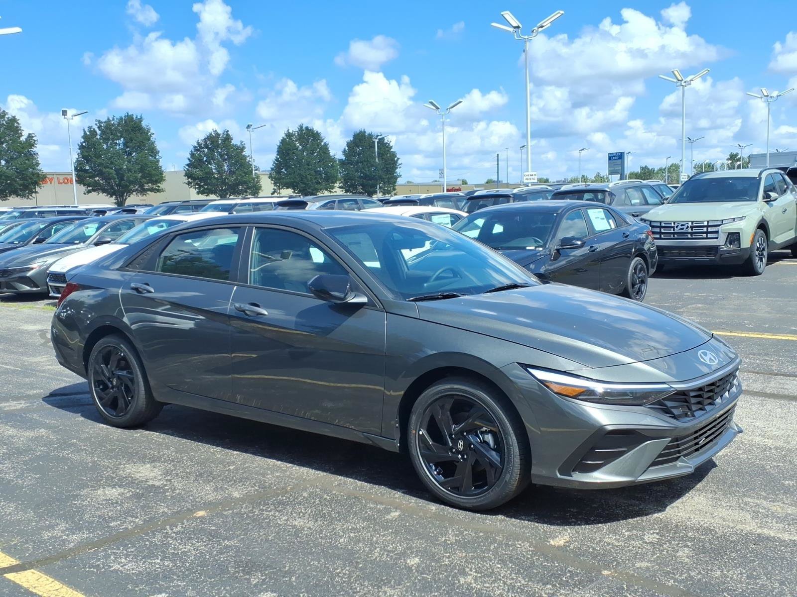 New 2026 Hyundai Elantra SEL Sport FWD image 1