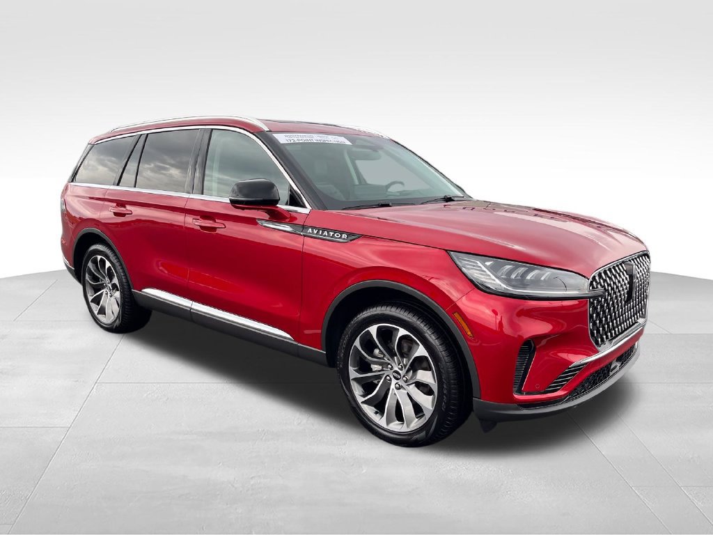Used 2025 Lincoln Aviator AWD image 7