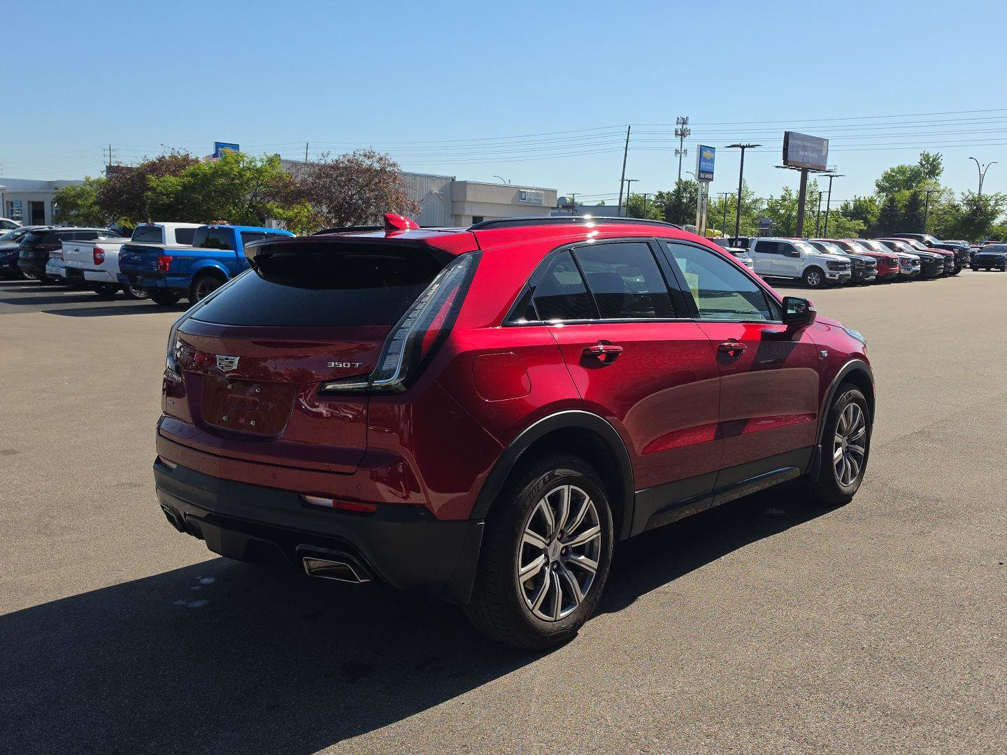 Used 2023 Cadillac XT4 Sport w/ Trailering Package AWD/4WD image 3