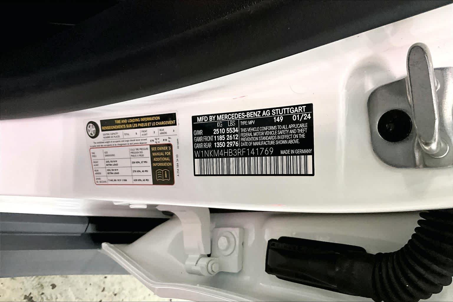 Used 2024 Mercedes-Benz GLC 300 4MATIC image 31