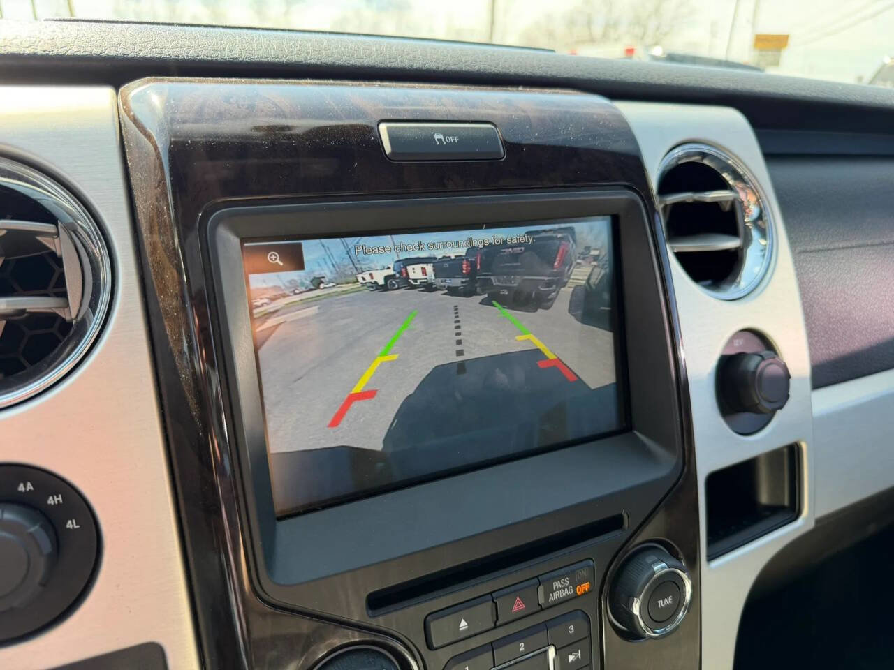 Used 2014 Ford F150 Platinum image 61