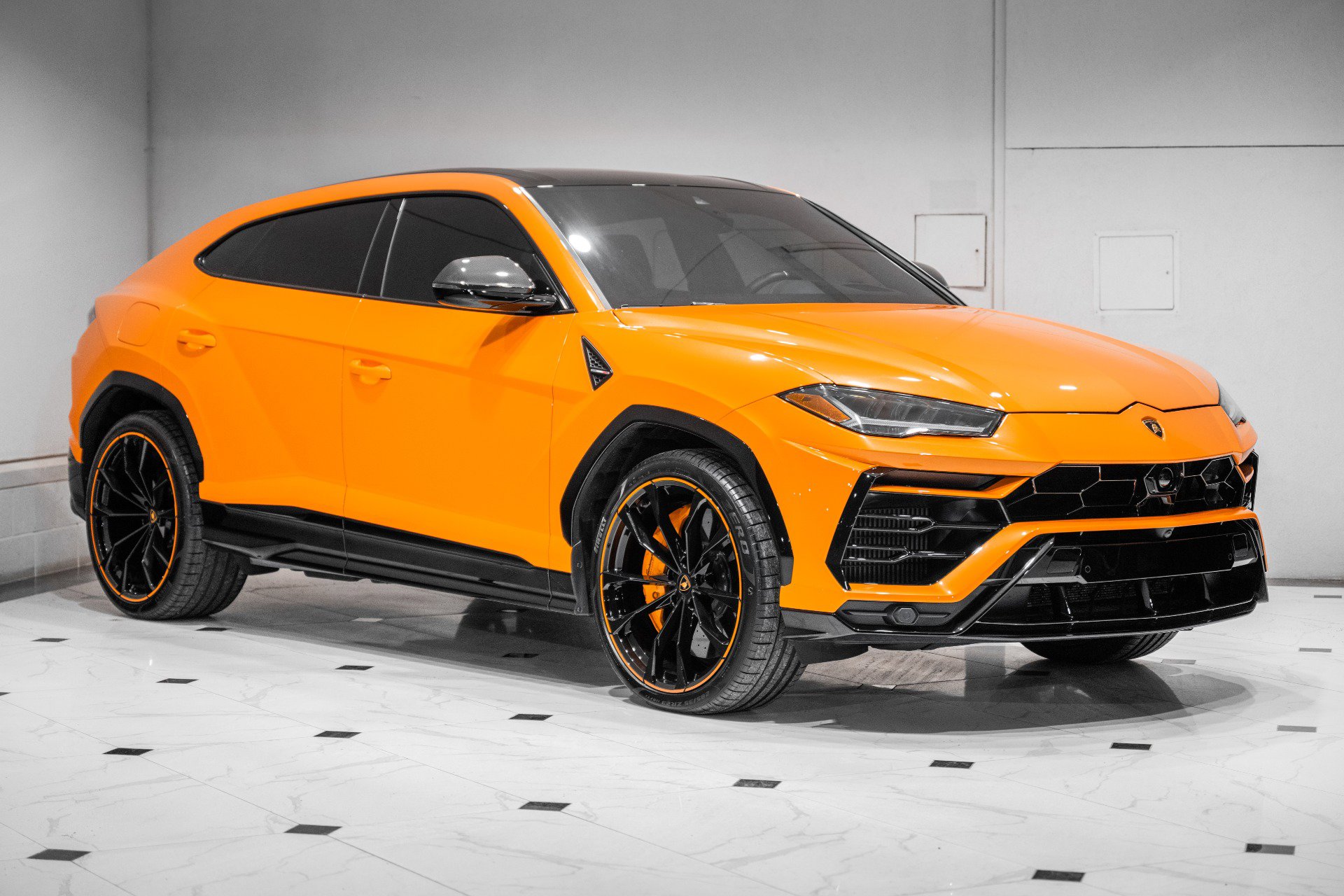 Used 2022 Lamborghini Urus image 3