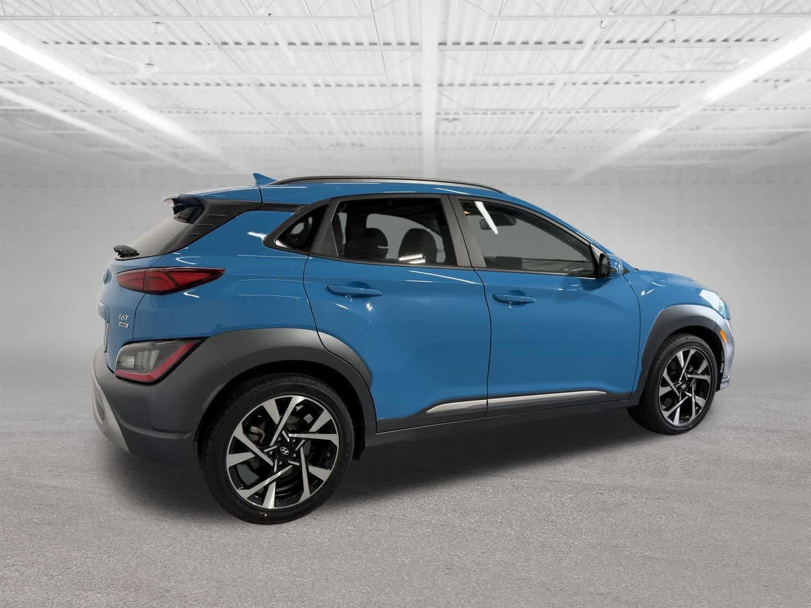 Used 2022 Hyundai Kona Limited w/ Cargo Package AWD/4WD image 6