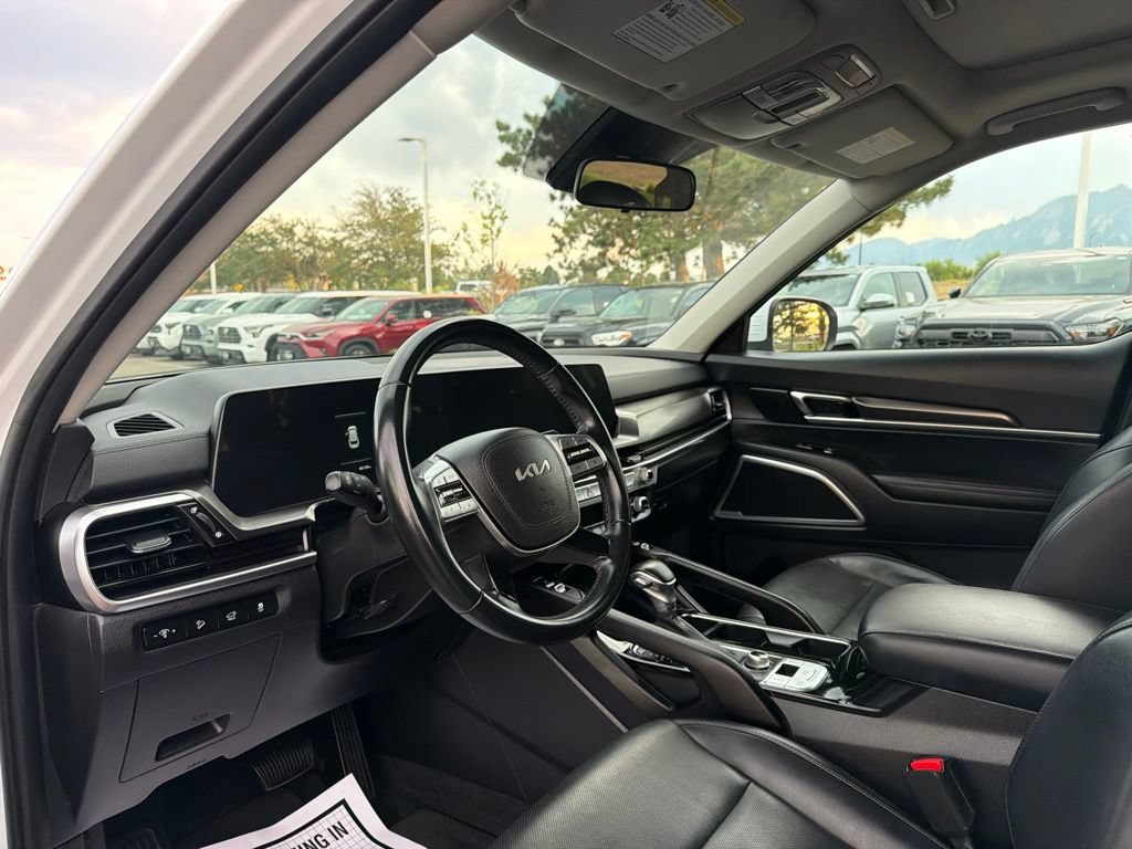 Used 2025 Kia Telluride S AWD/4WD image 25