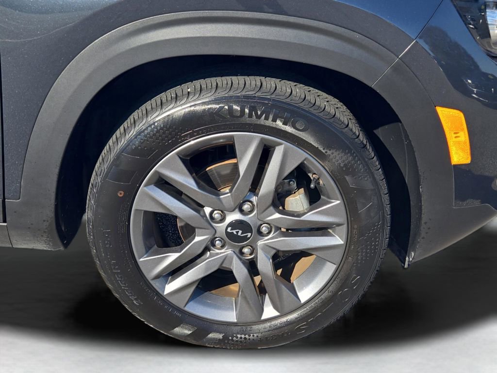 Certified 2023 Kia Seltos S w/ Navigation Package image 6