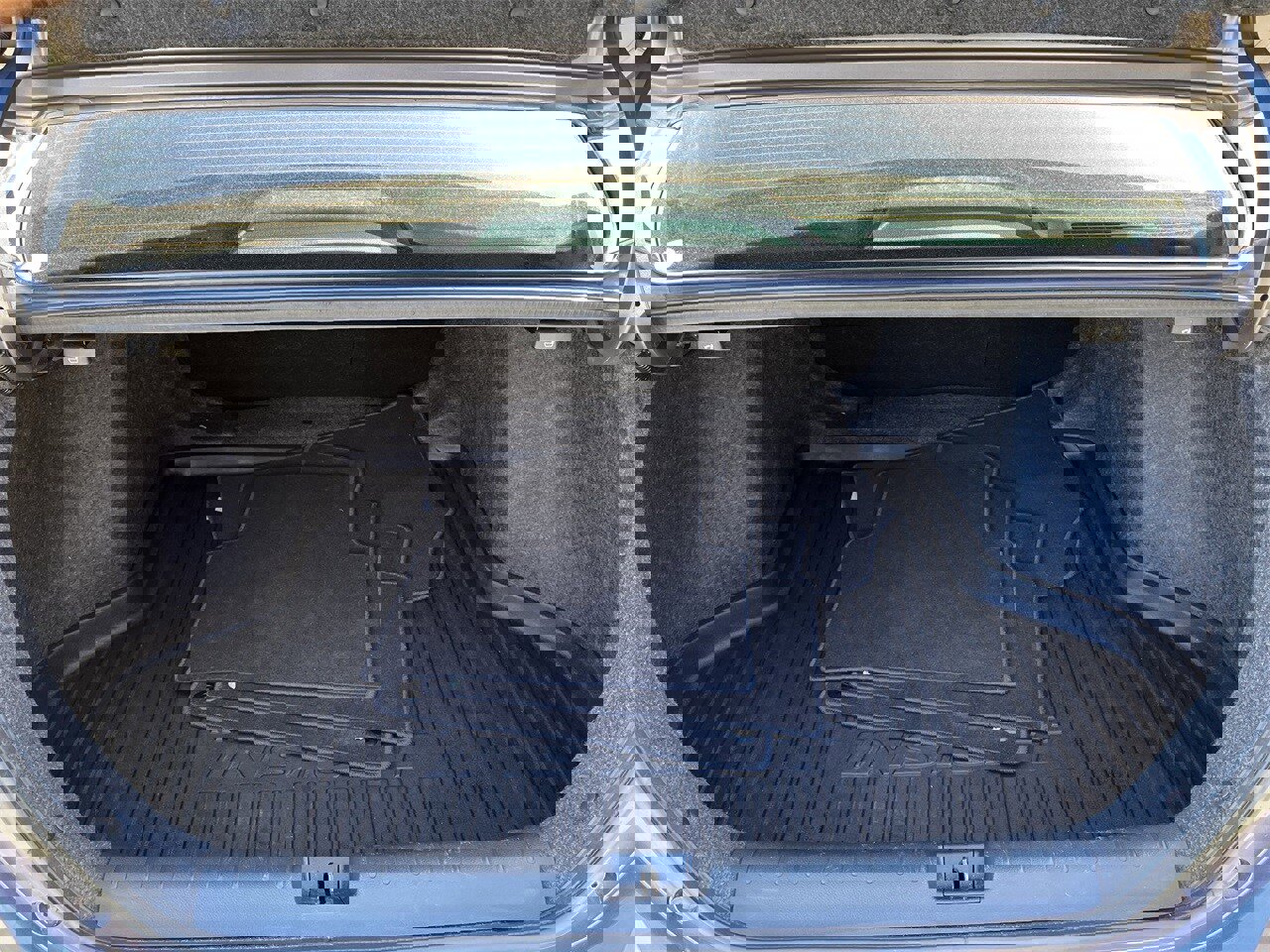 Used 2022 Honda Insight Touring image 28