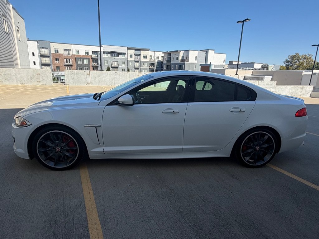 Used 2012 Jaguar XF R RWD image 6