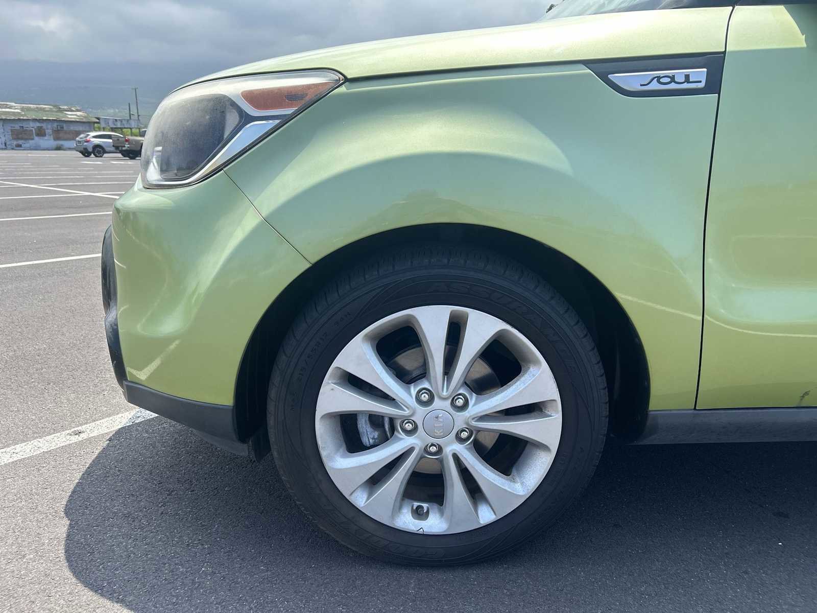 Used 2016 Kia Soul + FWD image 18
