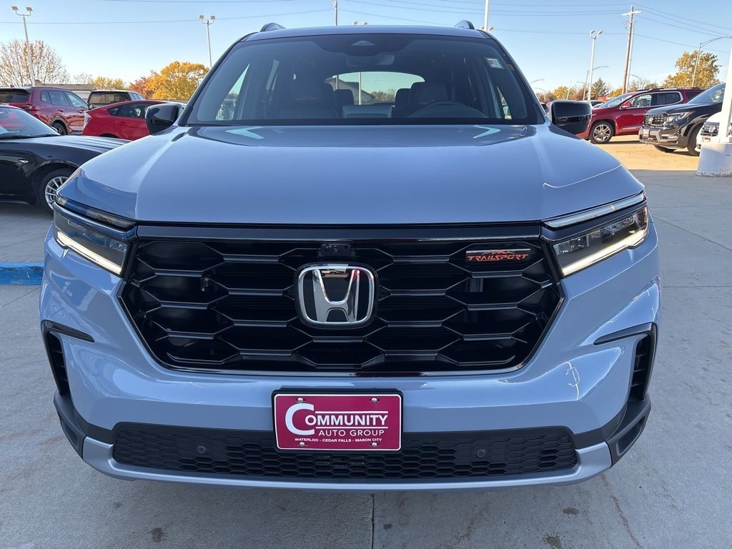 New 2025 Honda Pilot TrailSport image 8