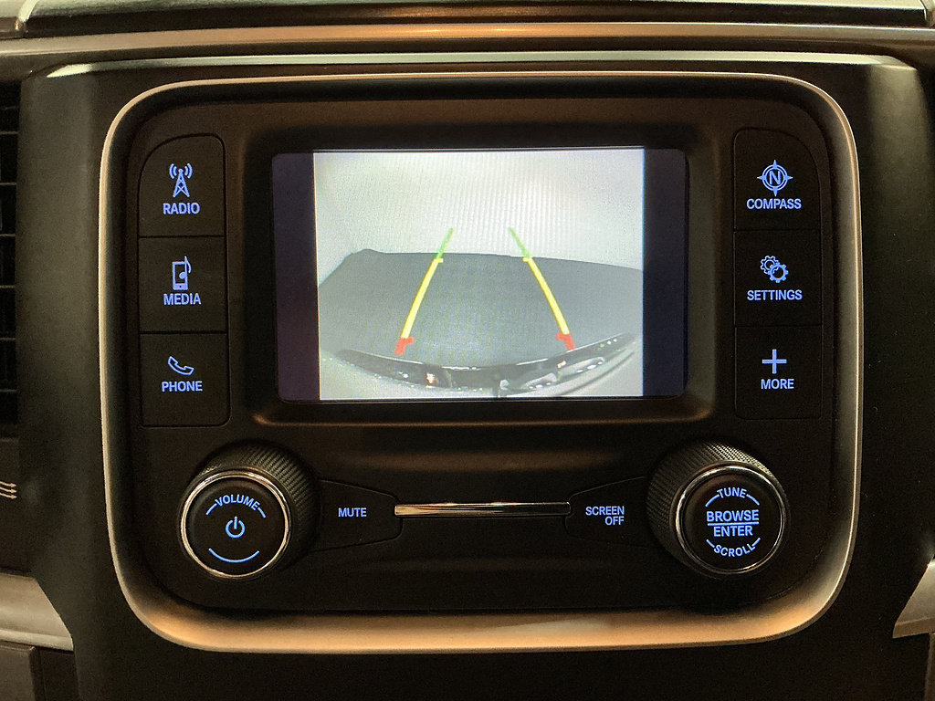 Used 2021 RAM 1500 Classic SLT AWD/4WD image 13