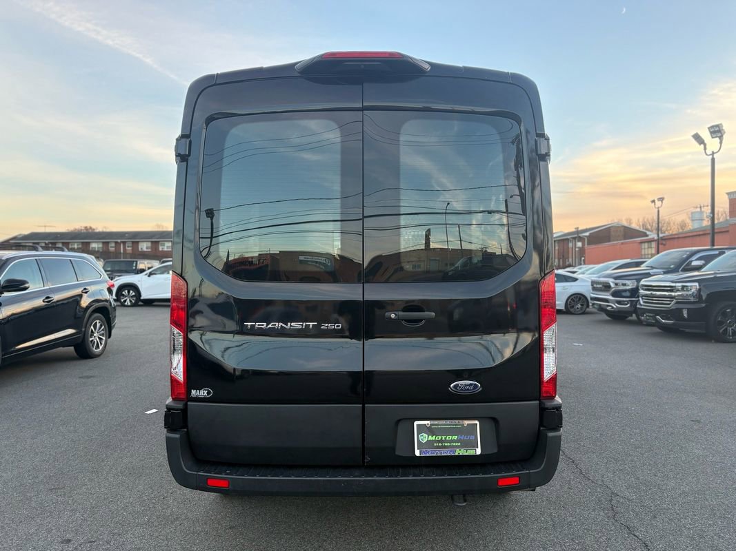 Used 2022 Ford Transit 250 Medium Roof image 11