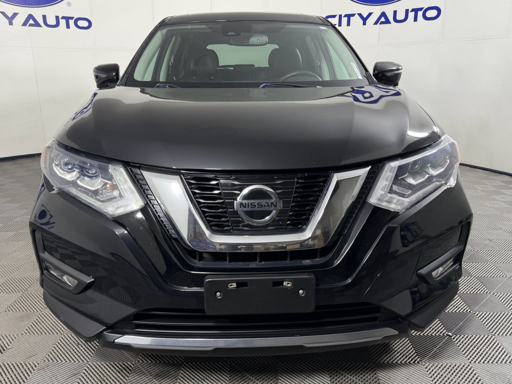 Used 2017 Nissan Rogue SL w/ SL Premium Package FWD image 2