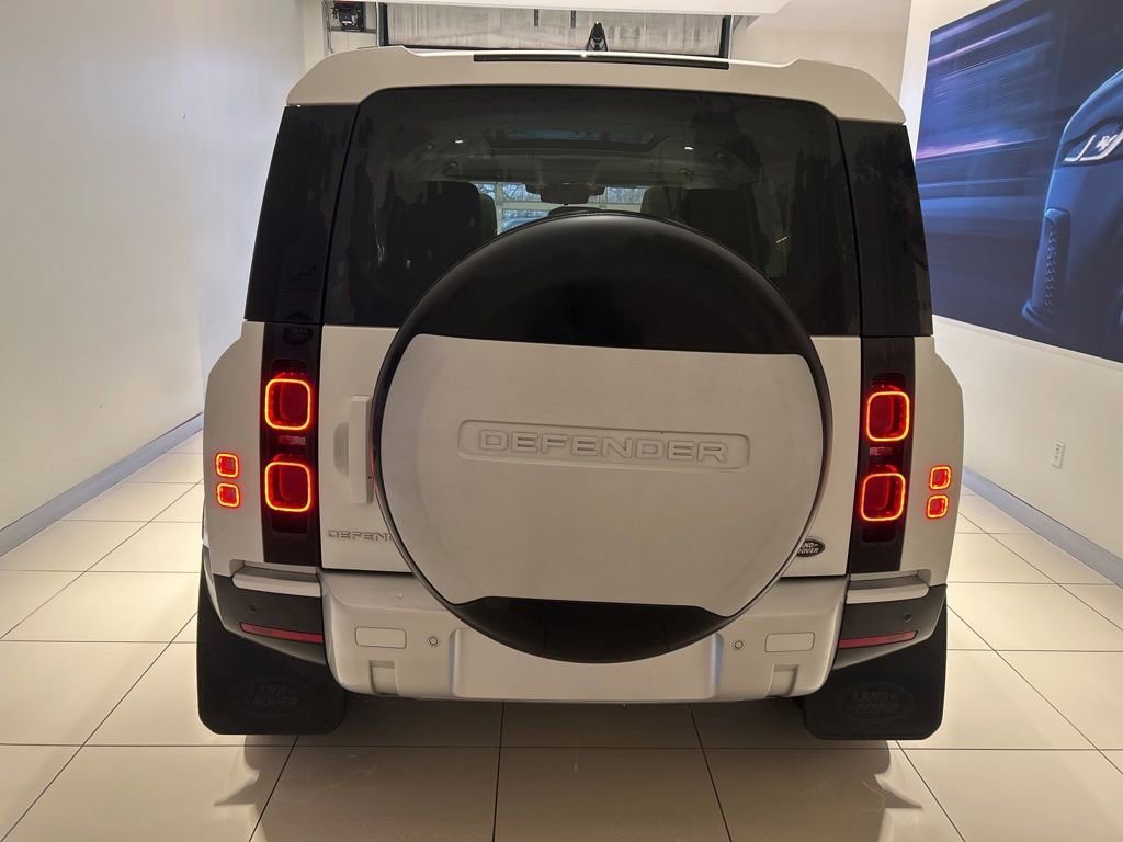 Used 2020 Land Rover Defender 110 S image 15