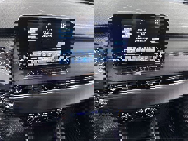 Used 2024 Mitsubishi Outlander SE image 13