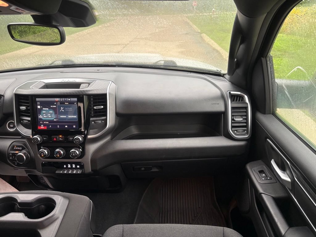 Used 2025 RAM 1500 Big Horn AWD/4WD image 32
