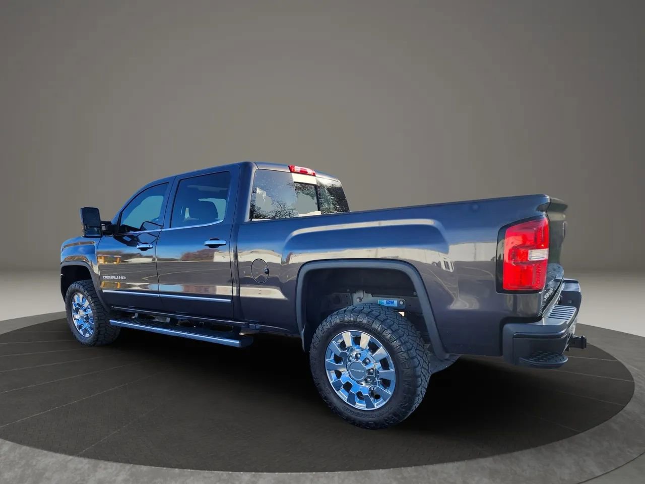 Used 2016 GMC Sierra 2500 Denali w/ Duramax Plus Package image 3