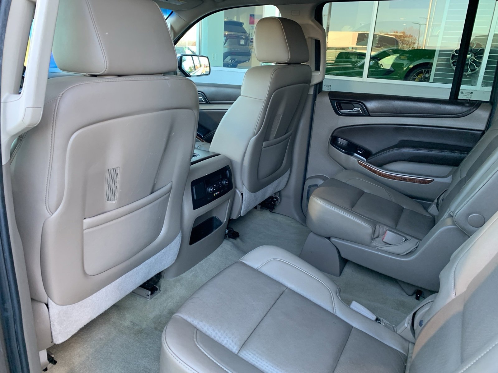 Used 2016 Chevrolet Suburban LTZ image 14